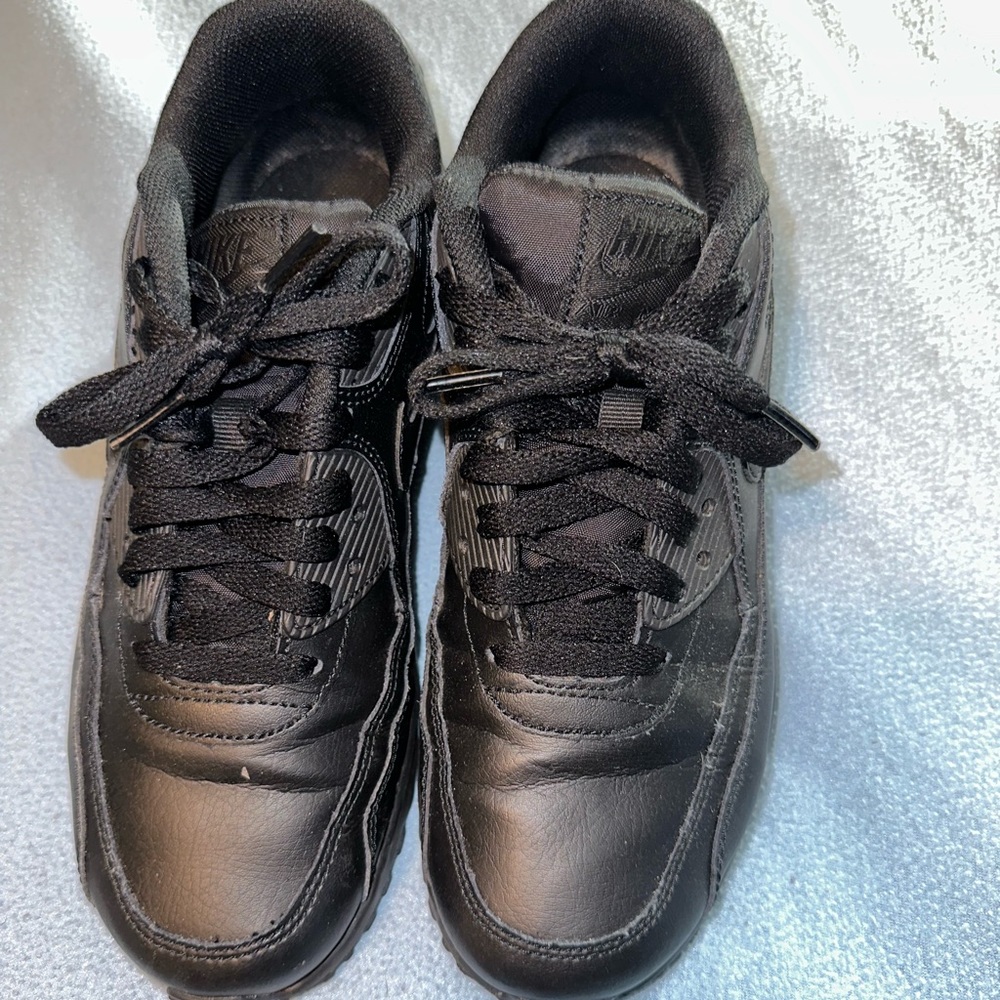 Nike Air Max 7Y/8.5 women